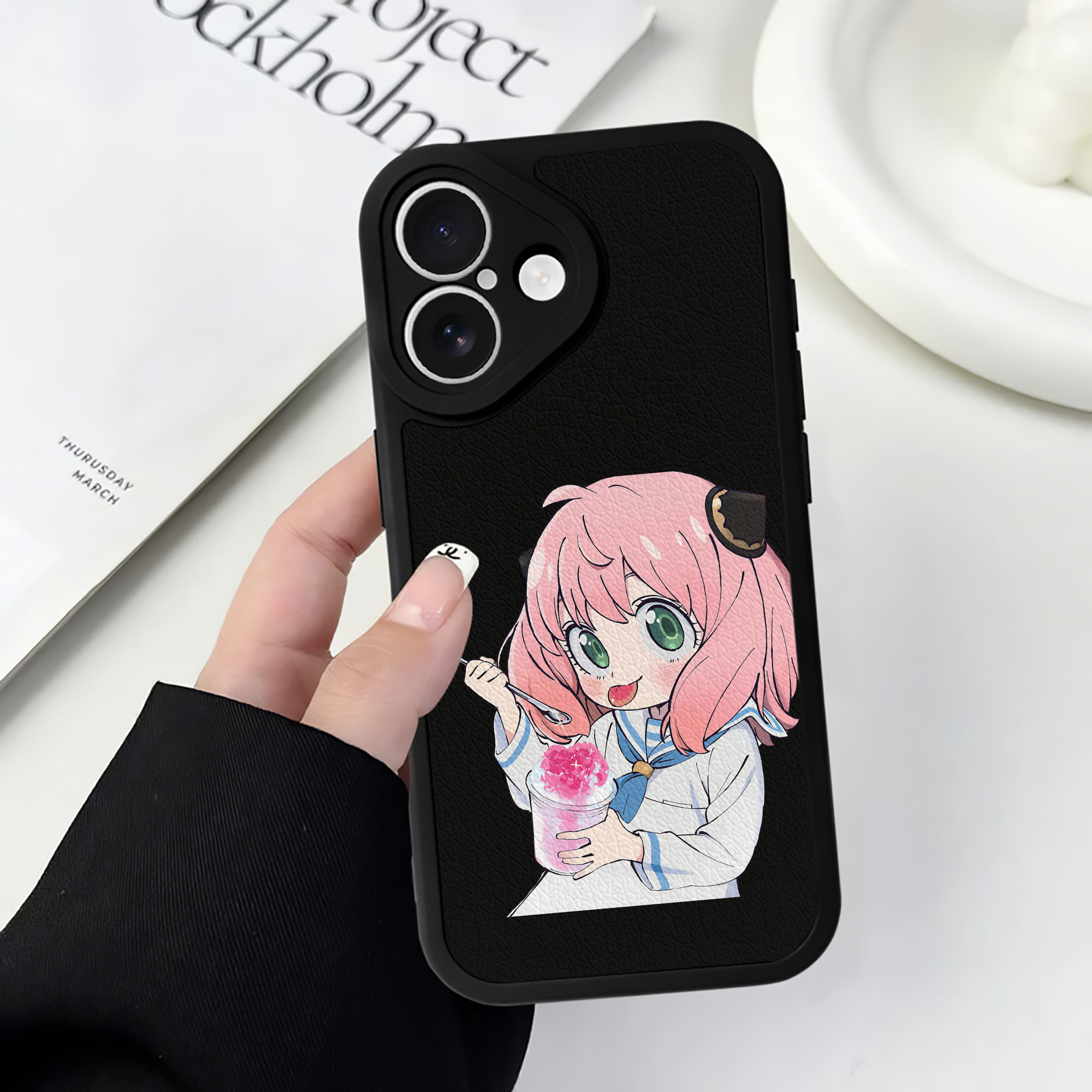 （画像用） SPY×FAMILY间谍家家酒 【iPhone 16シリーズ対応】シリコンスマホケース（レザー調） 材質：シリコン